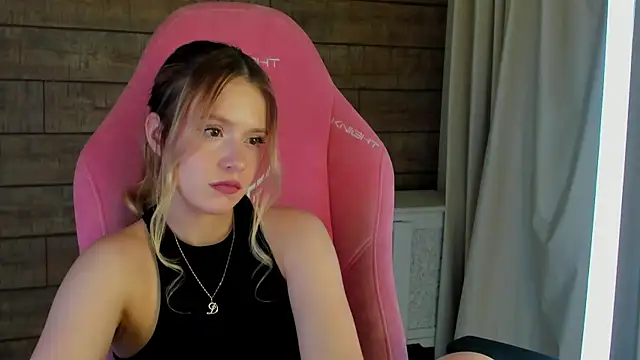 XXX chat uživo modela MilanaBalmain