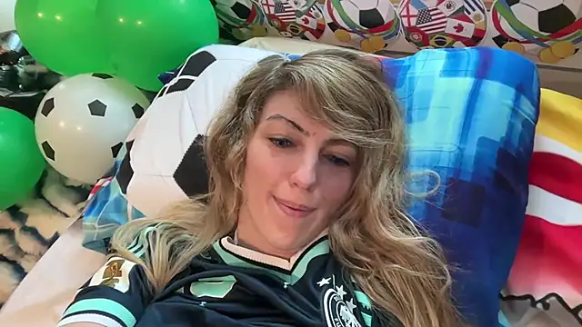 Chat +18 de CelestialRuby ao vivo
