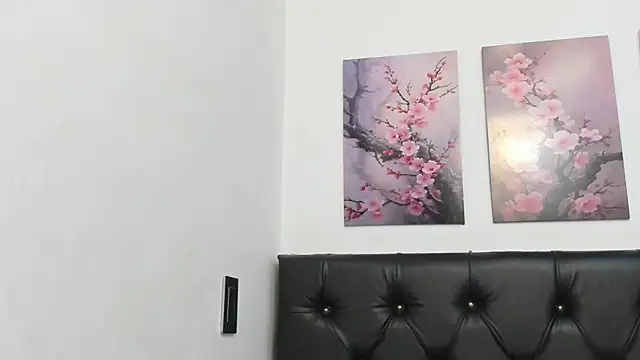pinky_f00x élő XXX-chatje