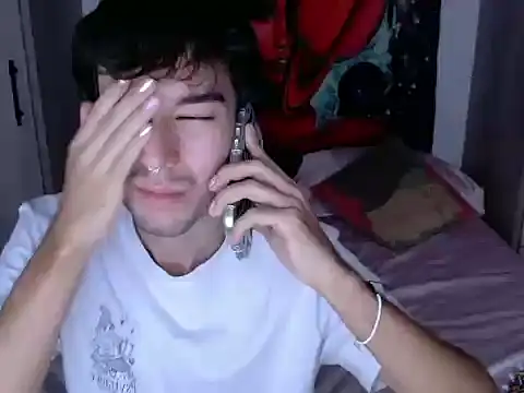 Živý XXX chat Adrien_polo