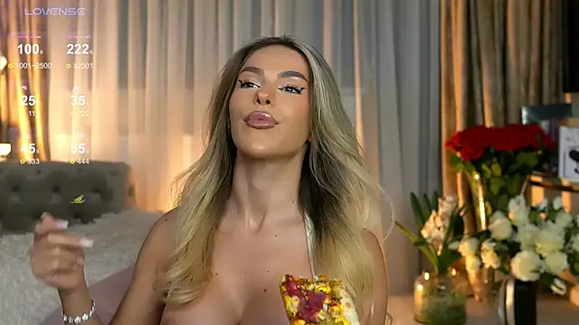 Chat XXX en directo de ChloeVelvetx