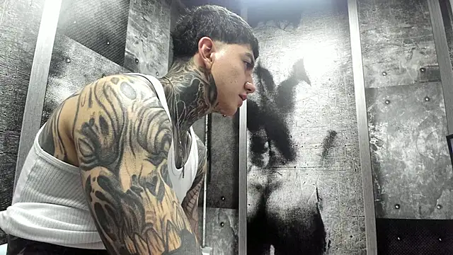 Gury_tattoo Chat XXX live