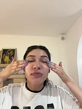 IrisBlues' Live XXX Chat