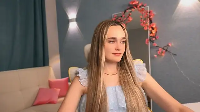 earthfantasyy's Live XXX Chat