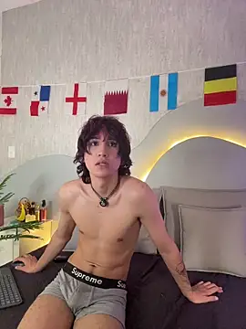 Mika_love_miloのライブXXXチャット