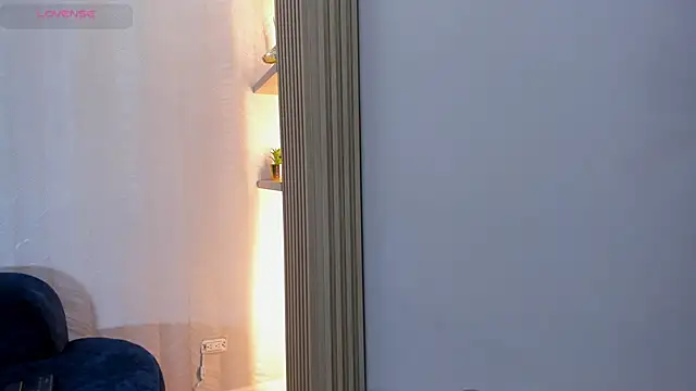 Hillary_myerss_ Adlı Modelin Canlı XXX Sohbeti