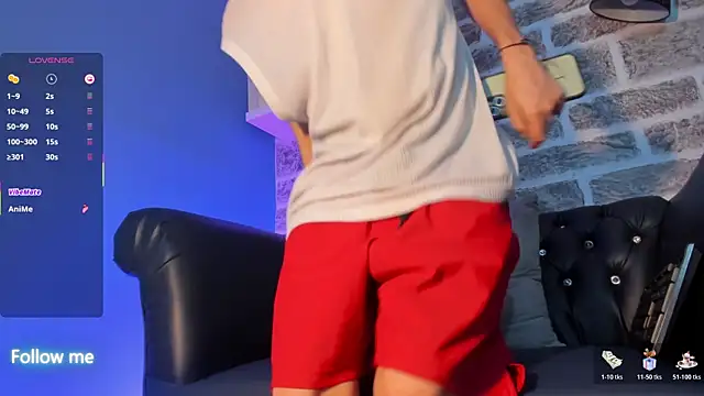 צ'אט XXX בשידור חי של kevinn_bluee