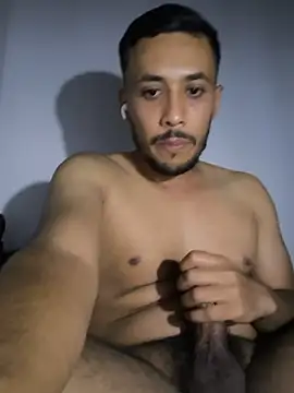 Naymik911 Live XXX-Chat
