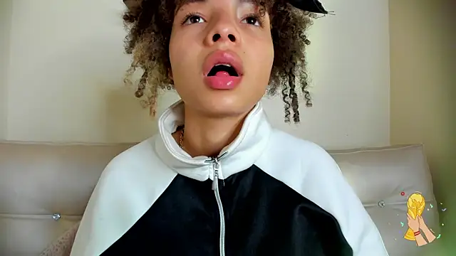 sofia_kay XXX чат на живо