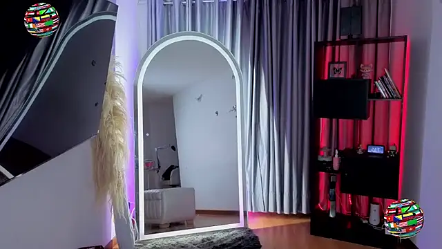 XXX chat uživo modela Nicky_sexfire