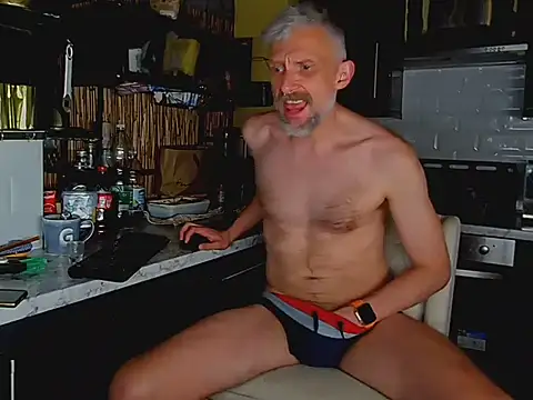 your-new-hoT-uncle's Live XXX Chat