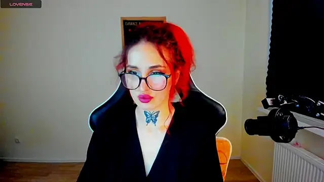 Chat +18 de your_tora ao vivo