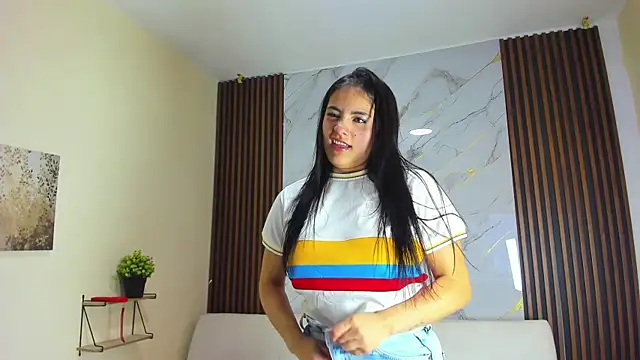 Zoe_Queens' Live XXX Chat