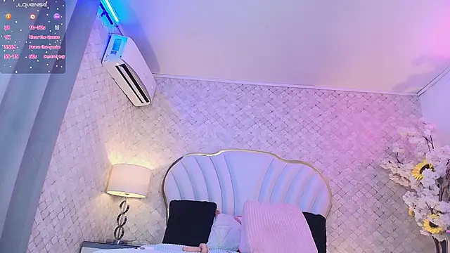 XXX chat uživo modela KaylaDavies