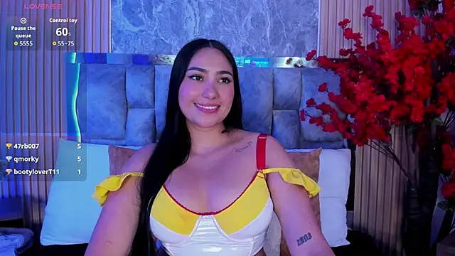 XXX chat uživo modela Sulay_Kim