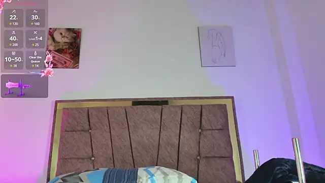MiaX12 Live XXX-chat