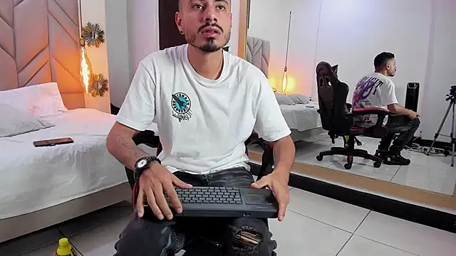 Živý XXX chat MatthewCullen