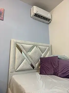SophiaQueens' Live XXX Chat