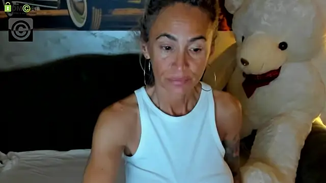 SilverMissn Live XXX chat