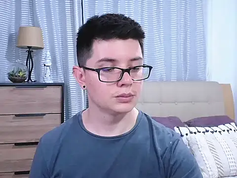 Chat +18 de BlackFoXXX69 ao vivo