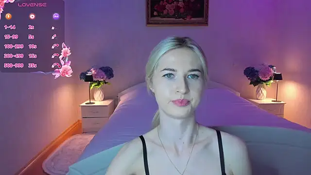 Julie_Blaze Live XXX Chat