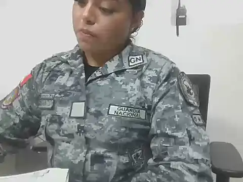 militar98Y15 live XXX chat