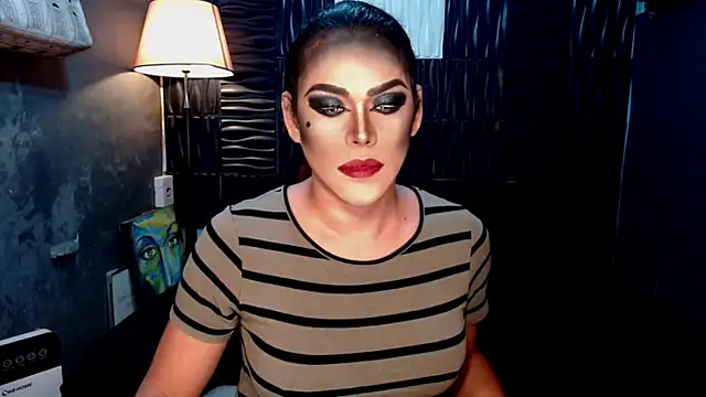 UrtopshemalegoddessAliyah 在線直播表演