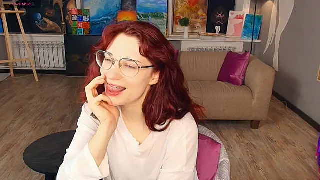 ElaNaecker Adlı Modelin Canlı XXX Sohbeti
