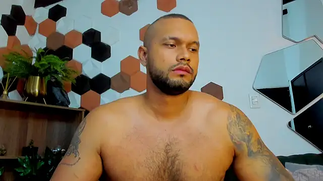 CharlieGrifinX Chat XXX in diretta