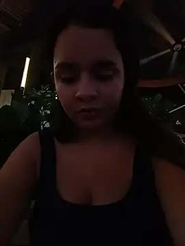 Julieth_hot-69 Adlı Modelin Canlı XXX Sohbeti