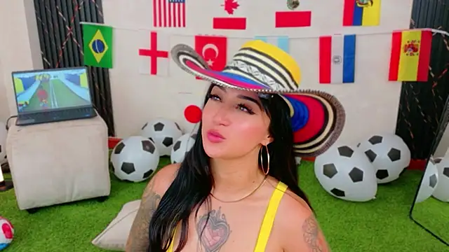 EmmyEvans1 Live XXX-Chat