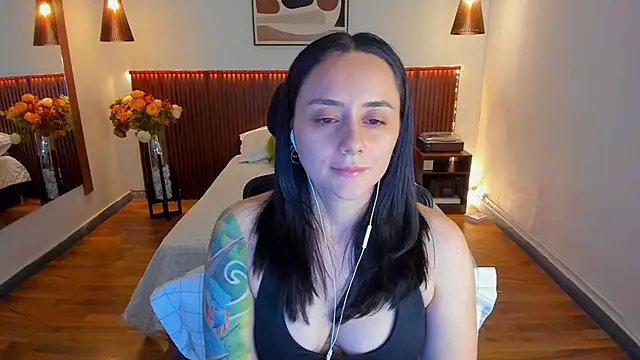 KatherineBond 现场XXX聊天