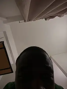 BigBlackCapricon 在線直播表演