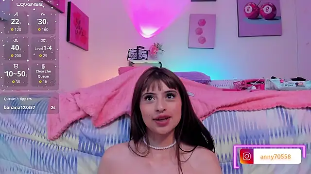 AnnyCotton Chat XXX in diretta