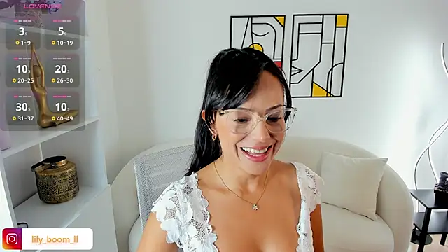 Živý XXX chat Lyliboomm