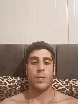 Chat +18 de arenn1997 ao vivo
