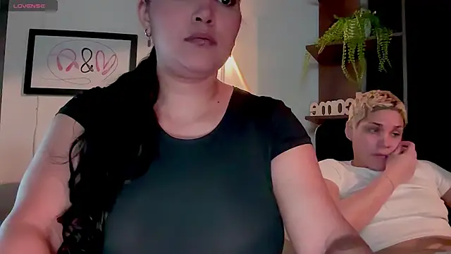 Chat XXX ao vivo de MarcellaGriffin