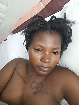 TrishaKalid XXX чат на живо