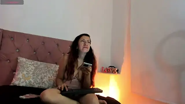Karina-Coral Live XXX-chat