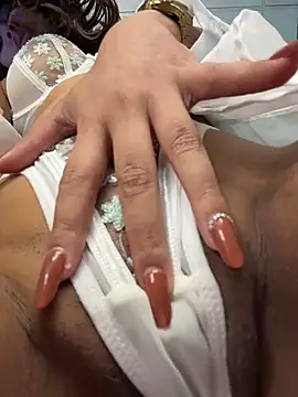 צ'אט XXX בשידור חי של OneInAMillionXXX