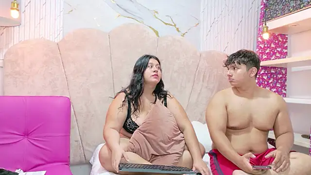 Chat +18 de ParejaCurvy20 ao vivo