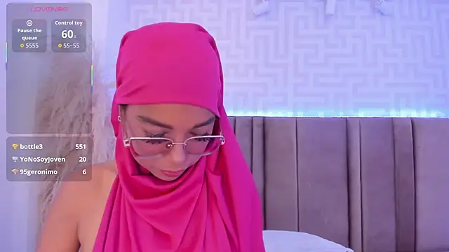 naishaa_ Live XXX Chat