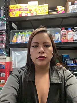 MIA_ROSSEEE's Live XXX Chat