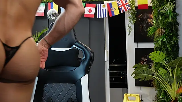 DanteSantoss élő XXX-chatje