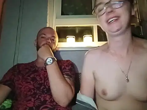 Nylonbuebchen XXX чат на живо