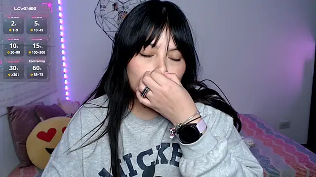 แชท XXX สดของ EllieMoonX