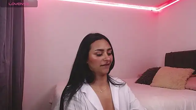 צ'אט XXX בשידור חי של Melaniie01