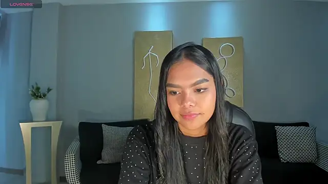 SaphiraJames – Naživo XXX chat