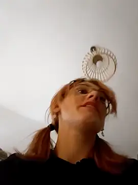 Bellaa25 live XXX chat