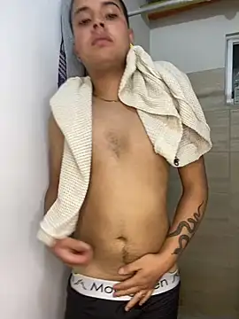 Show modela DARK_JUNIORR na web-kameri